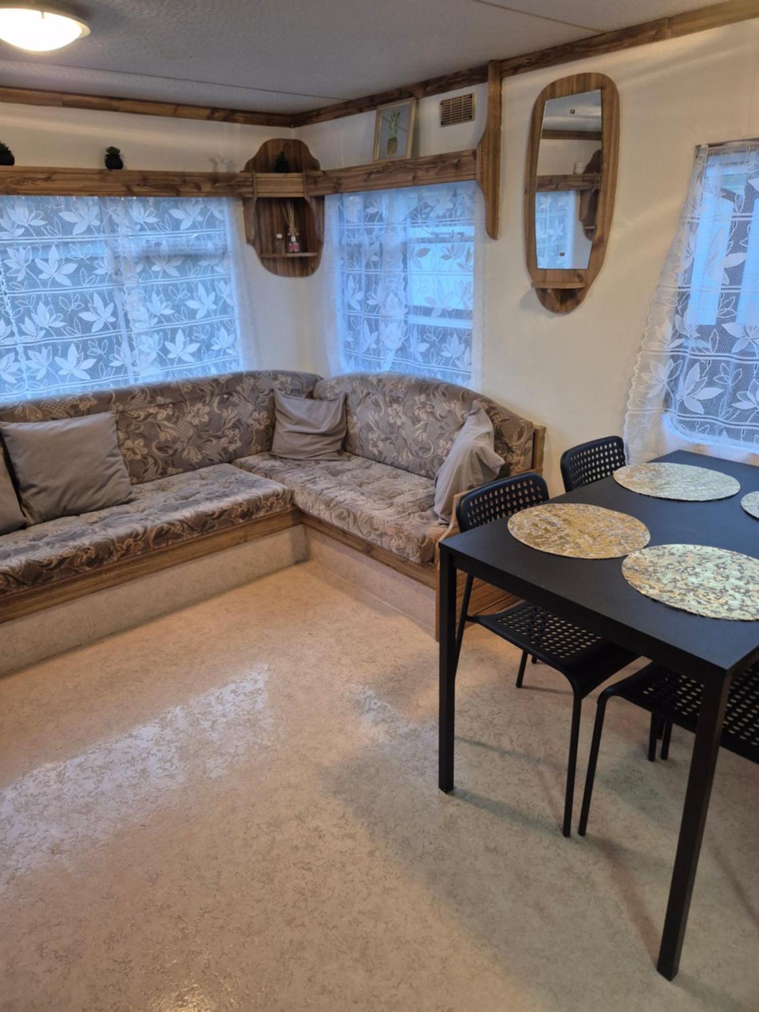 Mobil-home N 17 *